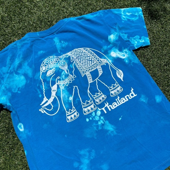 VTG 90’s Dyed Elephant Thailand Art Tee - Picture 5 of 6